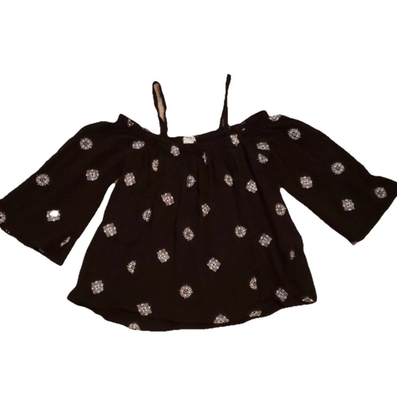 Forever 21 Embroidered Off-Shoulder Boho Top - Picture 2 of 4